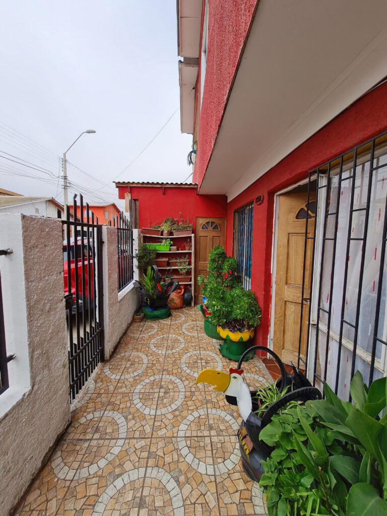 CASA AMPLIA Y CÓMODA - SE VENDE!