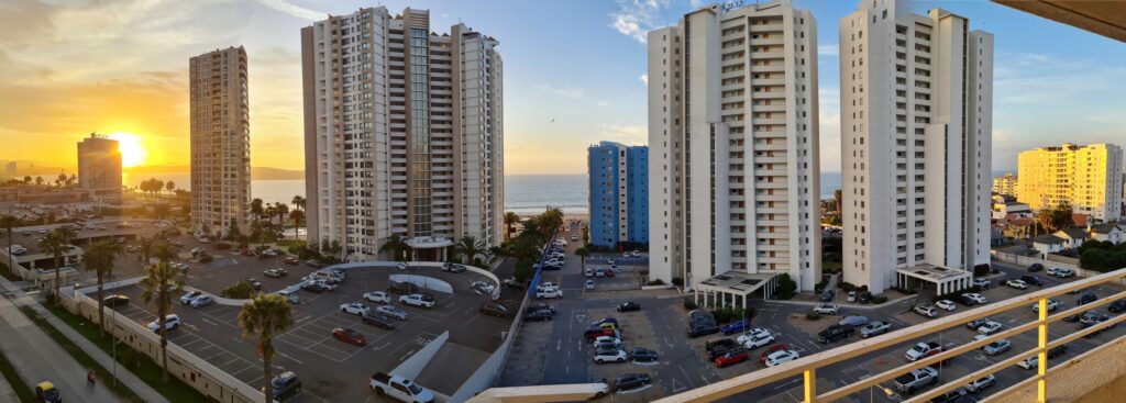 🌴 Departamento en venta, sector Casino Enjoy Coquimbo, hermosa vista al mar. 🌇