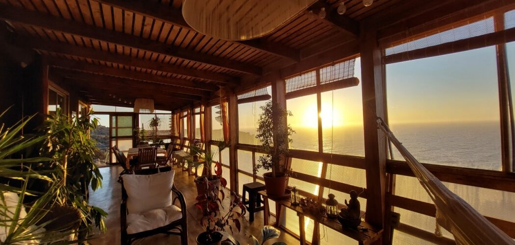 🌅 SE ARRIENDA CASA EN EL ARRAYAN COSTERO CON MARAVILLOSA VISTA AL MAR – AÑO CORRIDO