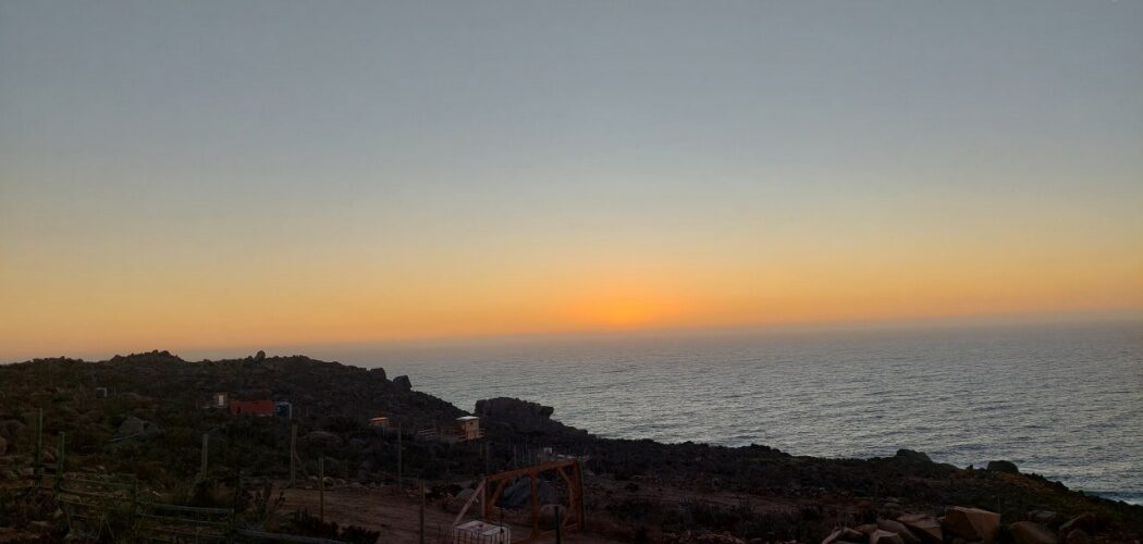 🌅 SE ARRIENDA CASA EN EL ARRAYAN COSTERO CON MARAVILLOSA VISTA AL MAR – AÑO CORRIDO