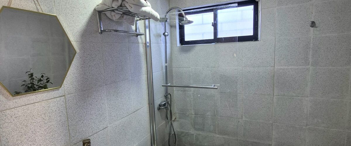 Casa Amoblada en Arriendo Año Corrido - Excelente Ubicación en Av. Cuatro Esquinas, La Serena.